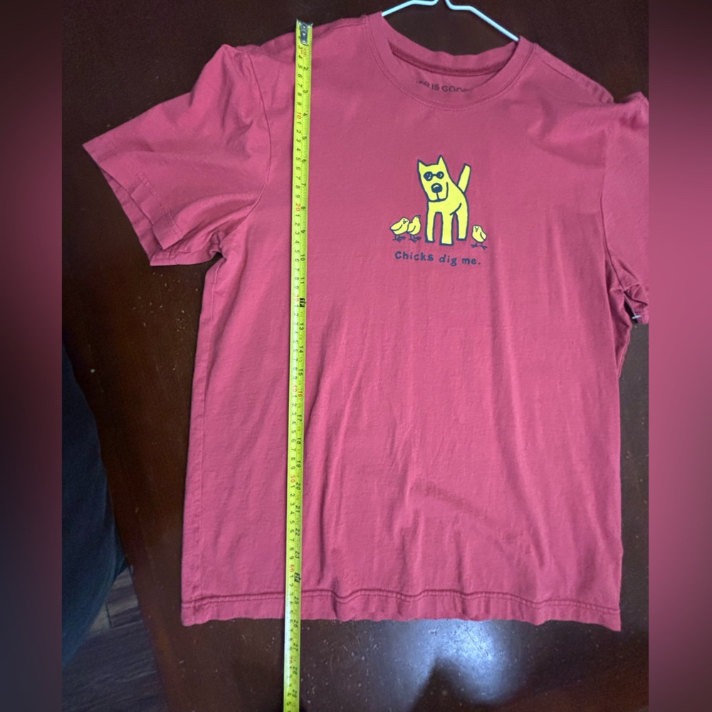 Life is good M “chicks dig me” t shirt graphic rustic fun Lagon look - Picture 3 of 4